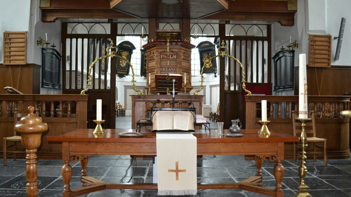 Pieterskerk Liturgisch centrum wit